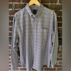 Jos A. Bank men’s button down or dress shirt 👔